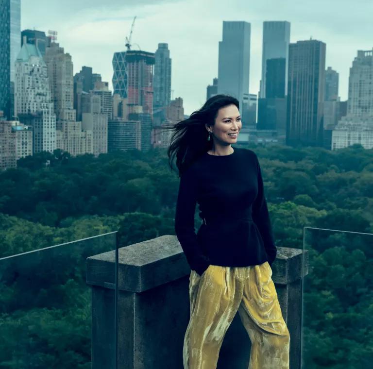 养大3个亿万富豪、67岁全裸上杂志：她的人生太硬核