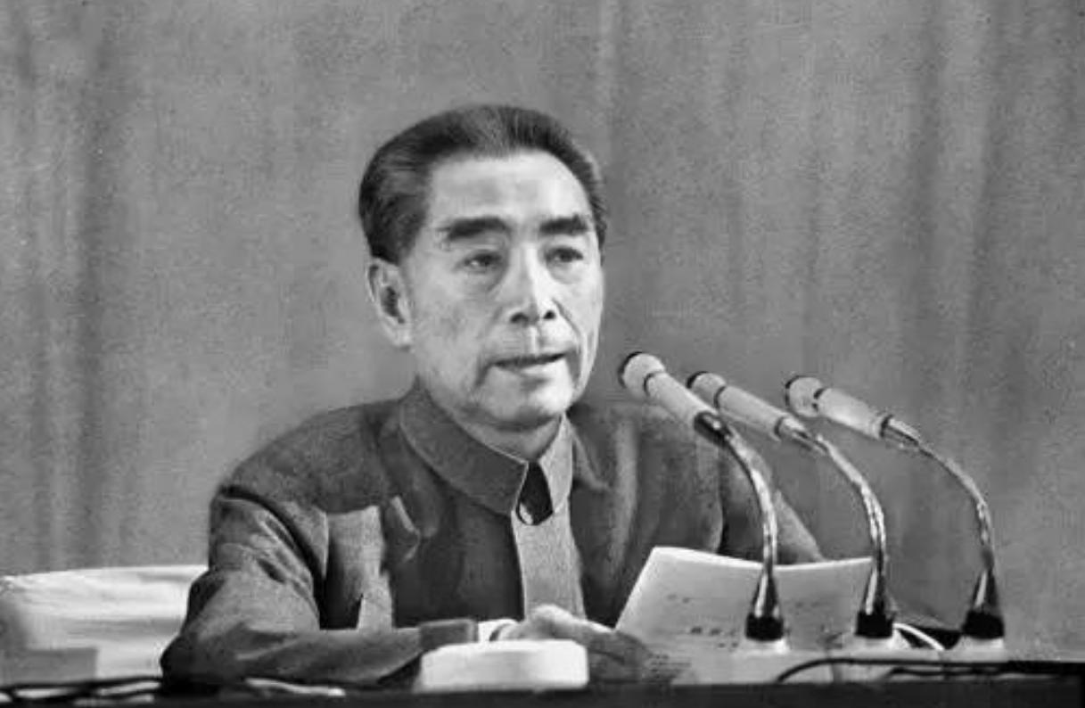 中国首艘万吨巨轮赴日途中沉没，日媒咬定被鱼雷击沉，真相如何？