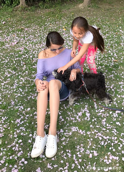 娜塔莎惊艳写真照,娜塔莎的身材有点胖视频