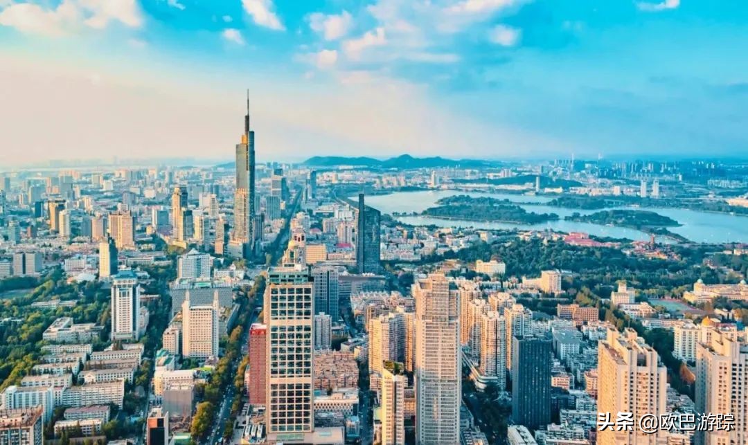 南京金陵城全景,南京金陵酒店新楼有多少米高