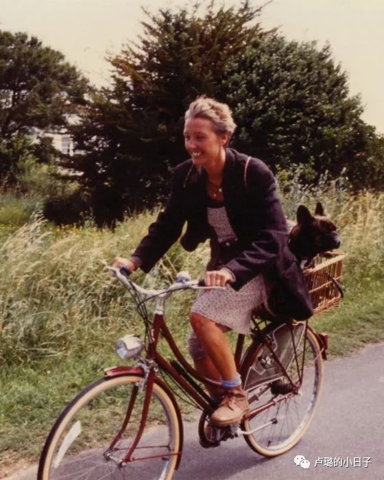 真正的法国女人,真正的巴黎女生冬天都在穿什么