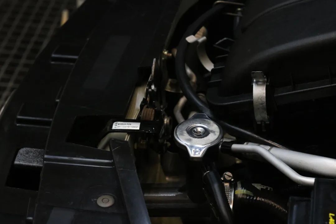 怪兽修车现代酷派,比亚迪f0全车拆解