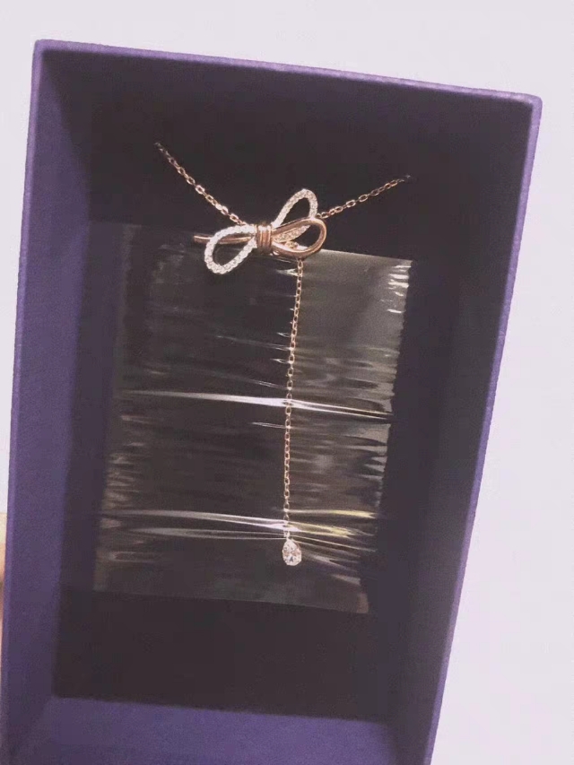 施华洛世奇手表,施华洛世奇耳环