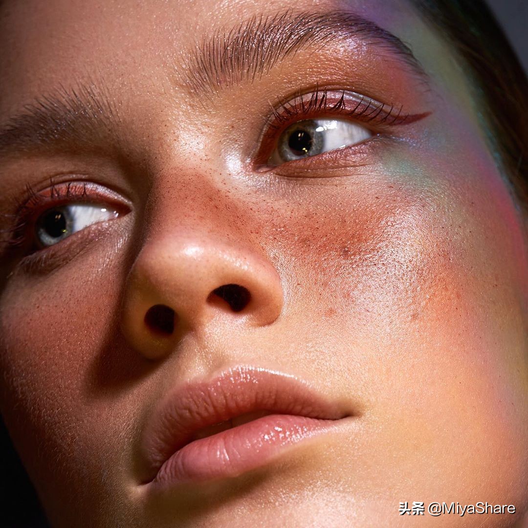 颐莲玻尿酸精华液老国货,颐莲次抛玻尿酸精华测评