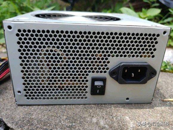 鑸槈500w鐢垫簮濂藉悧,鏌愰奔涓婄殑鐢靛櫒鏄鍝佸悧