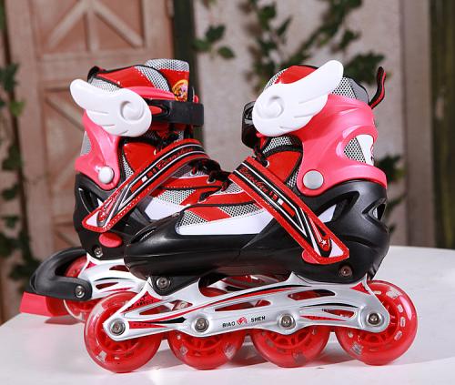 好坏轮滑鞋的对比,想买轮滑鞋怎么鉴别好坏