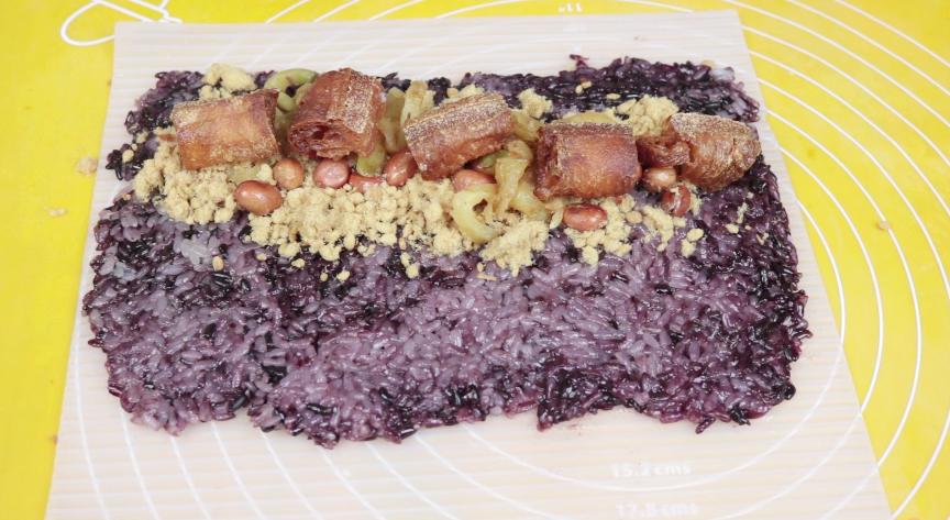 糯米饭卷的糯米如何蒸,糯米蒸肉丸一口一个