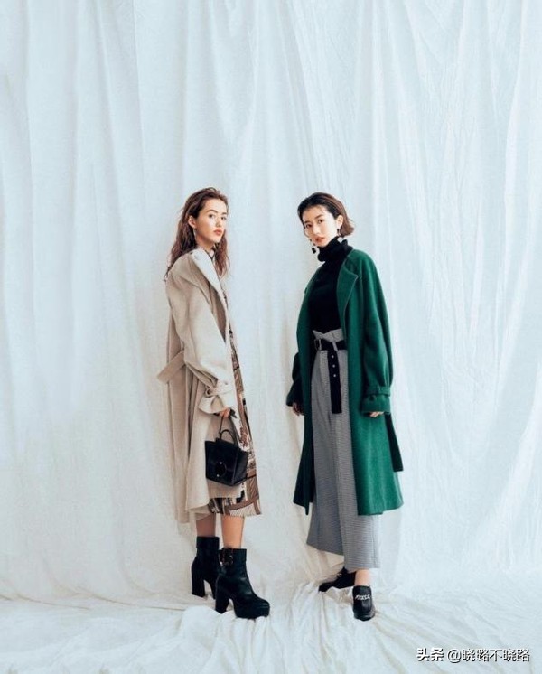 双面羊绒大衣搭配什么裤子好中款,羊绒大衣怎么搭配裤子和打底好看