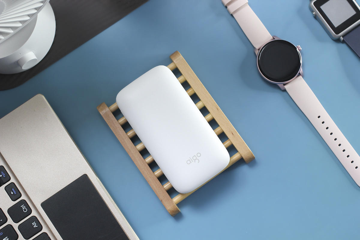 爱国者充电宝10000mah37w,爱国者aigo充电宝x10p拆解