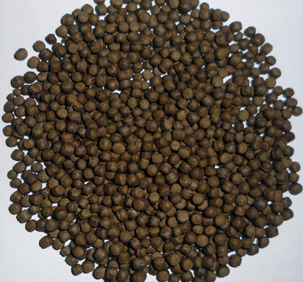 鱼饲料颗粒用什么原料好,鱼颗粒饲料分为几种