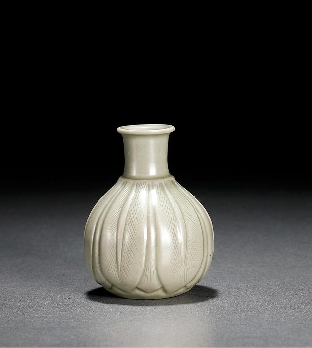 西泠印社拍卖官窑花口盘,西泠印社官窑