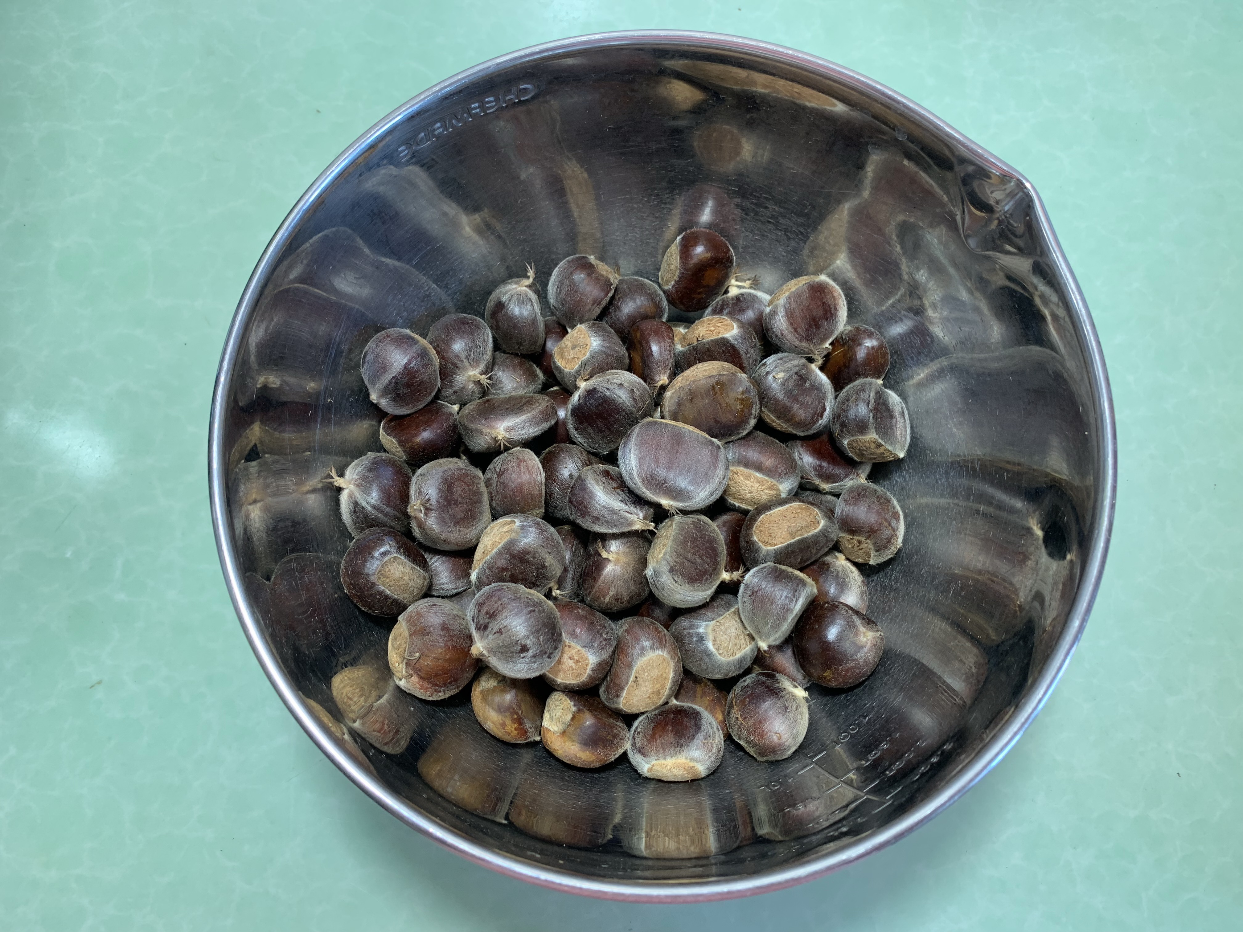 用水煮的栗子不好剥？烤板栗秘籍了解一下！