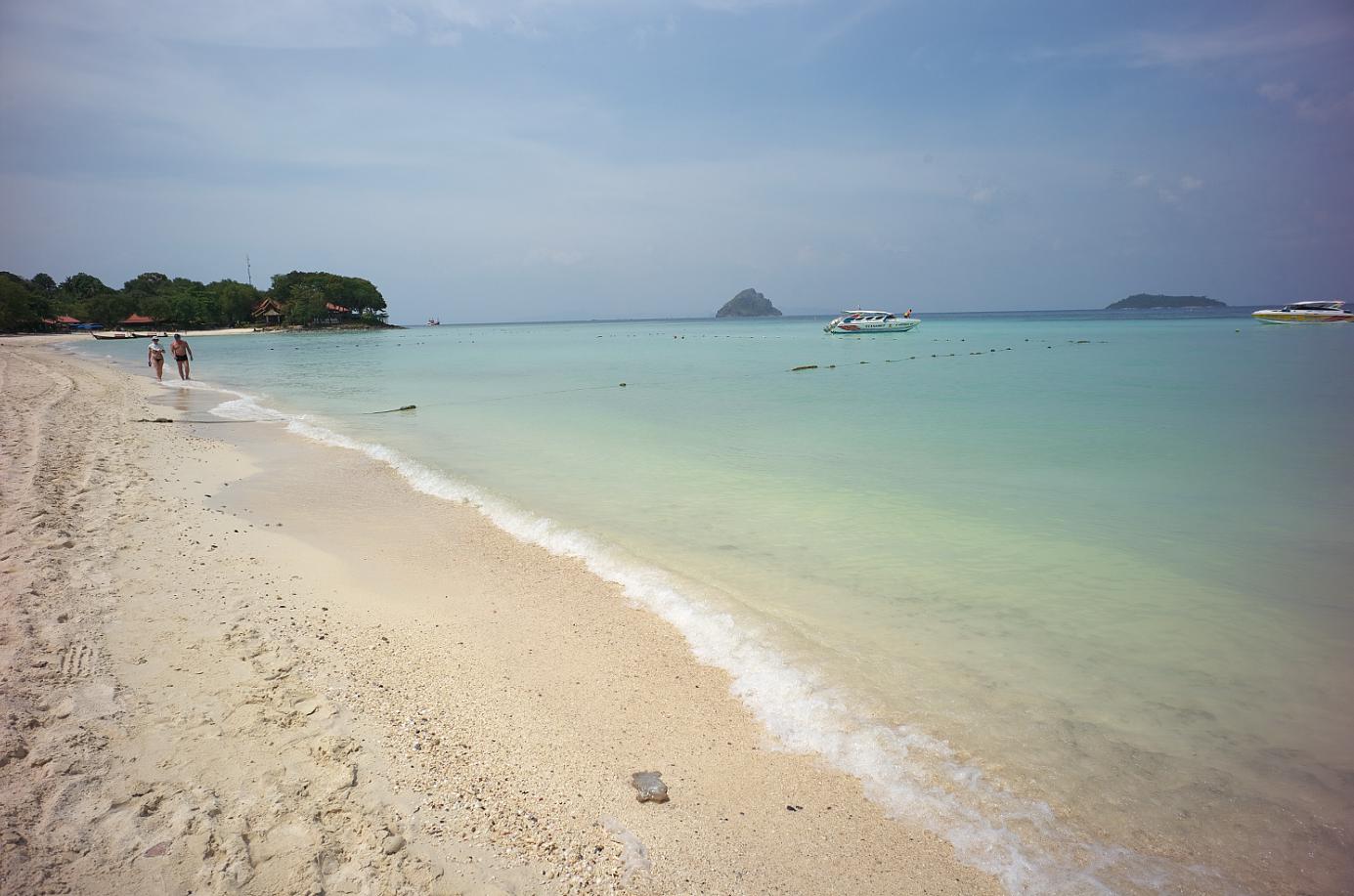 泰国普吉岛斯米兰岛旅游攻略,泰国旅游普吉岛的夏天皮皮岛浮潜