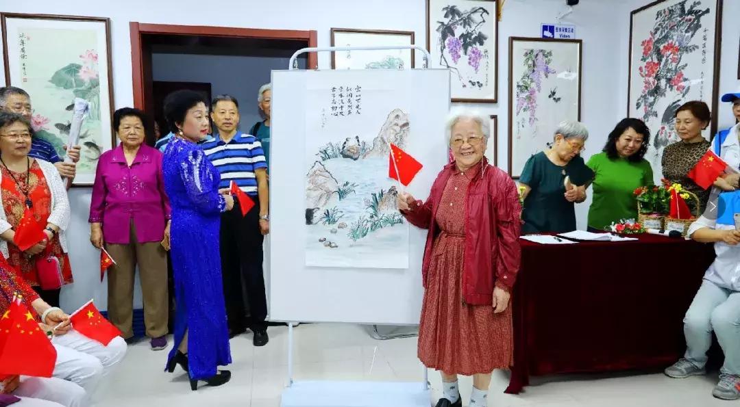 祝福祖国简短视频,那些让你为祖国热泪盈眶的瞬间