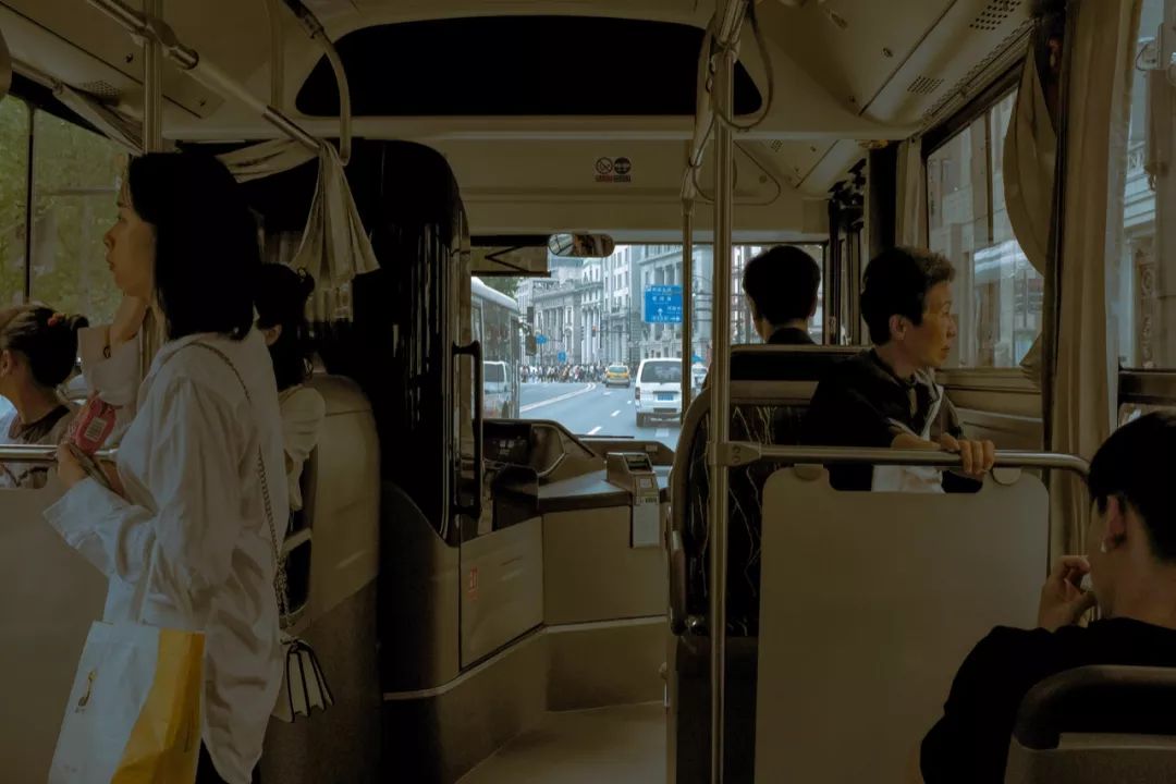 我和男朋友一起上班,我和男朋友在同一家公司实习