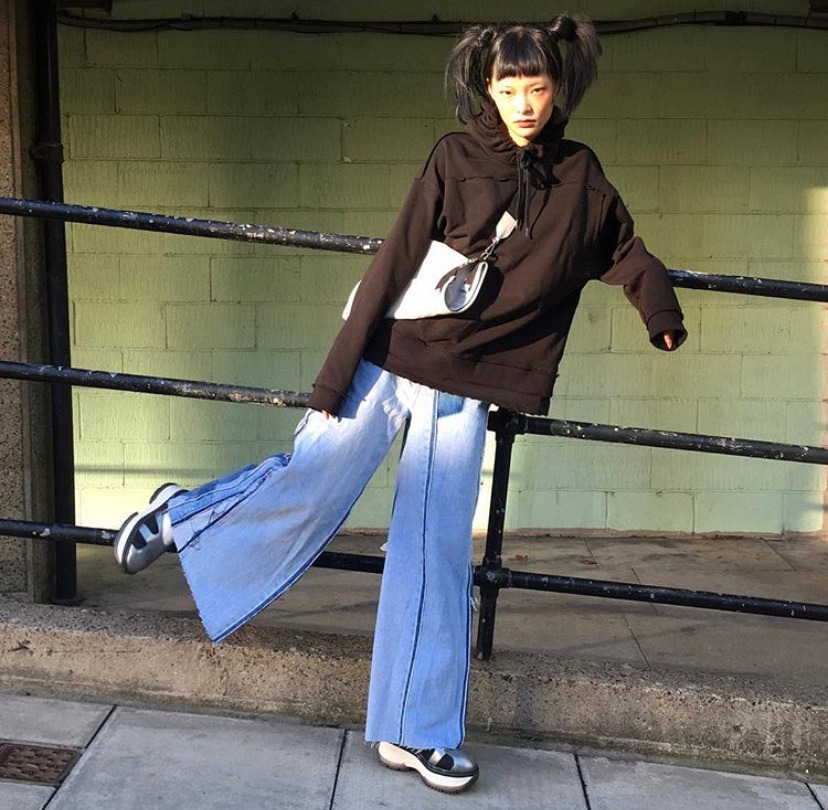 烦透了流水线网红脸？四款风格时尚博主，一般人爱第四位的颜