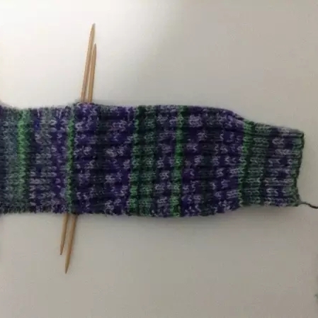 从上往下袜子编织全部过程,钩针编织地板袜子教程全过程解说