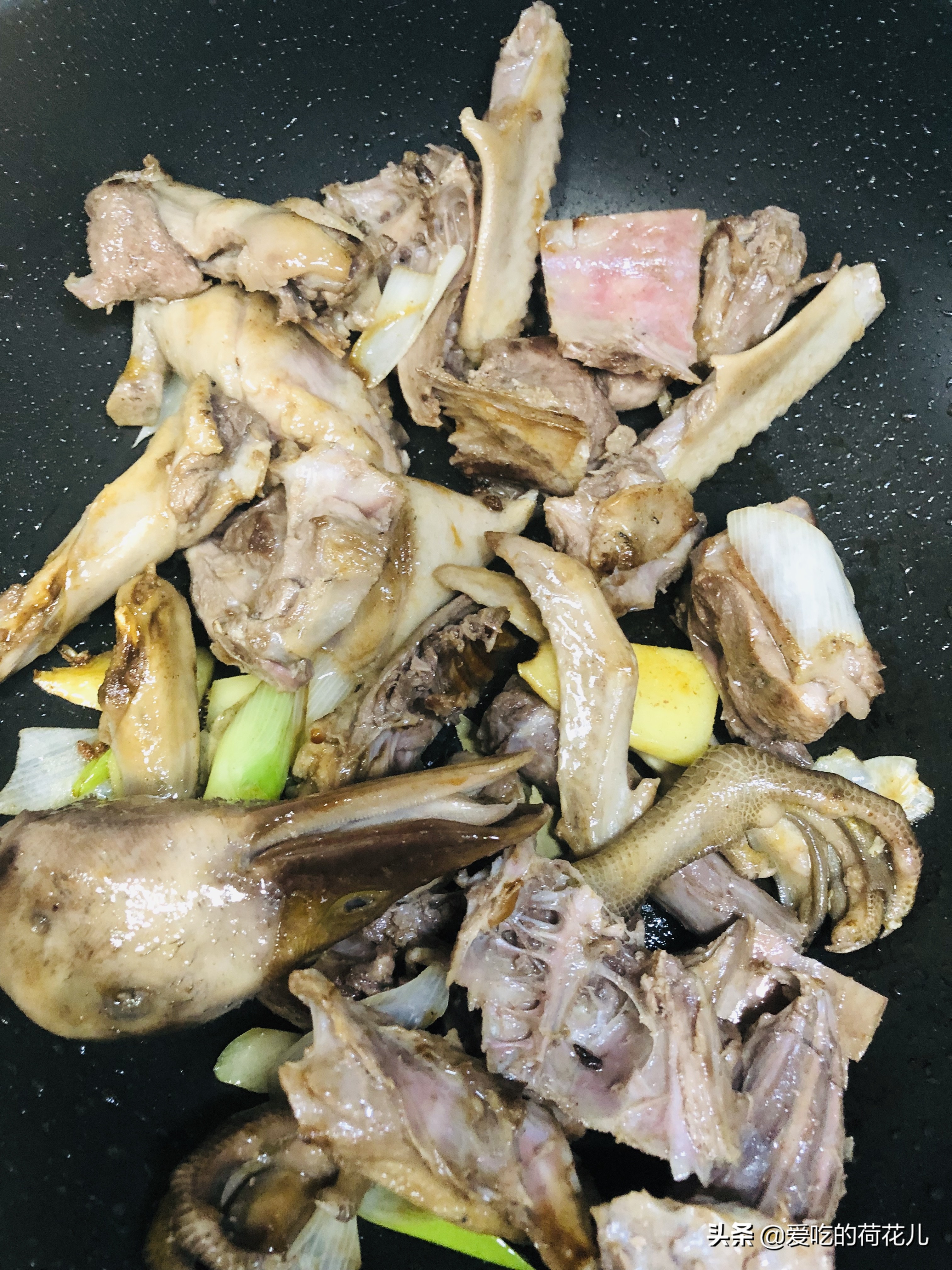 初冬炖汤食谱,春季炖鸭汤放什么食材最好