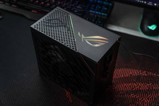 rogstrix雷鹰850g测评,rogstrix雷鹰550w
