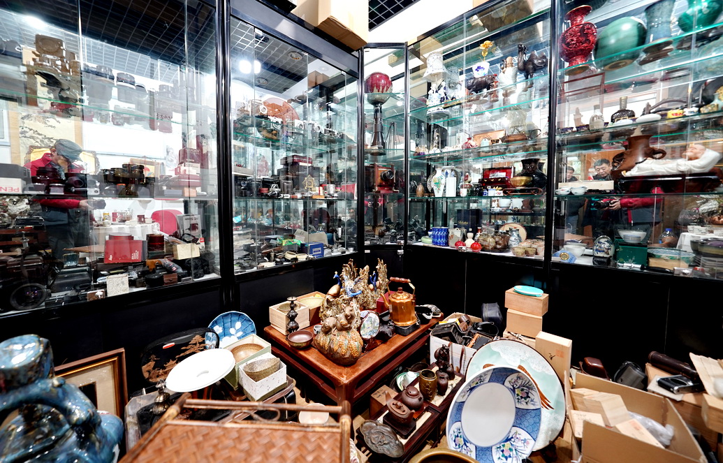 老式铜葫芦烟袋,古玩市场的铜胎掐丝珐琅花瓶