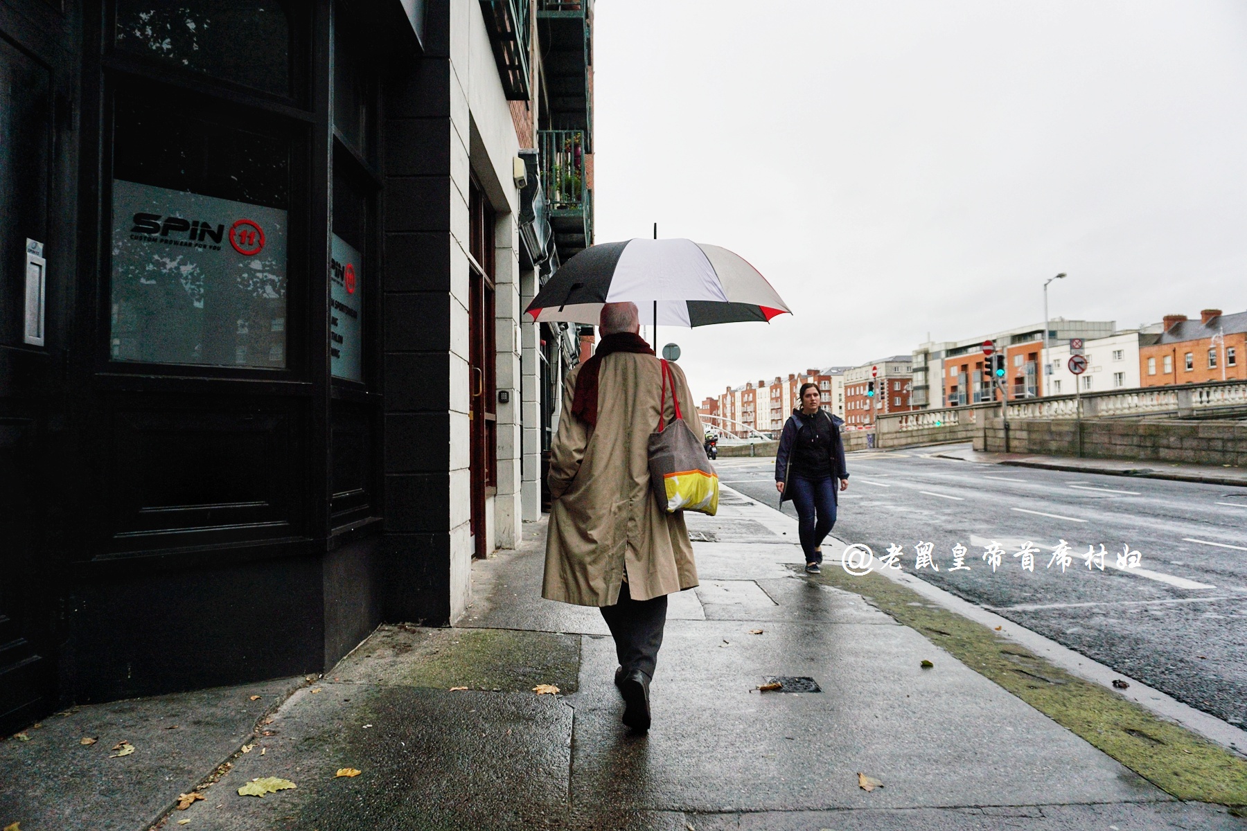 剑桥数学老师加盟，一杯黑啤含3000万泡泡，养活首都三分之一人口