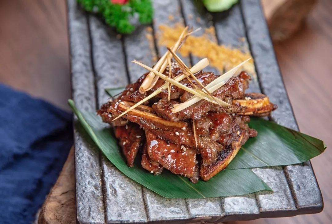 现代年轻人消费观只买吃的,当代年轻人消费观太真实了