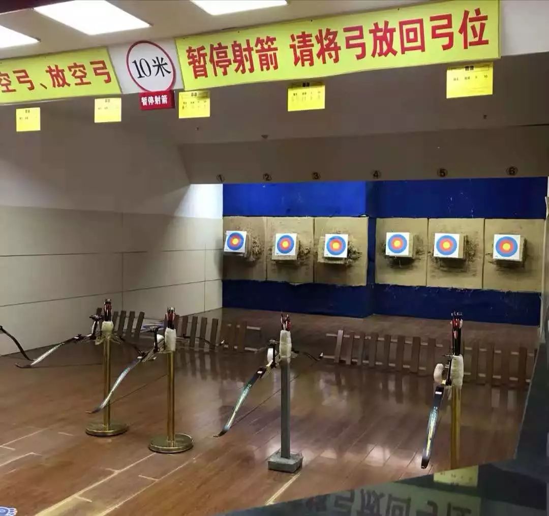 武汉市这些射箭馆里，既有温柔的姑娘，也有热血的沙场