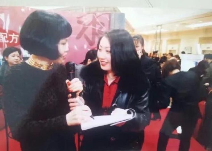 靳羽西人生经历,靳羽西个人经历