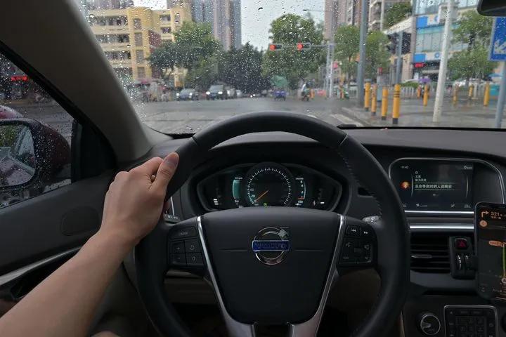 10万预算买沃尔沃v60,10万买沃尔沃xc40二手车