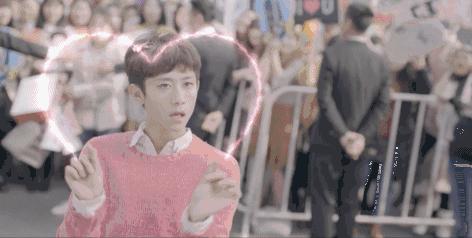 米拉外教:三分讥笑,三分薄凉,四分漫不经心~你的表情包更新了