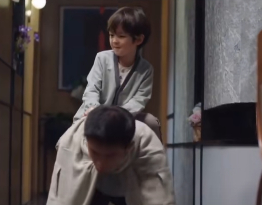 不用教具就能和宝宝玩的10个早教游戏，0到2岁宝宝适用