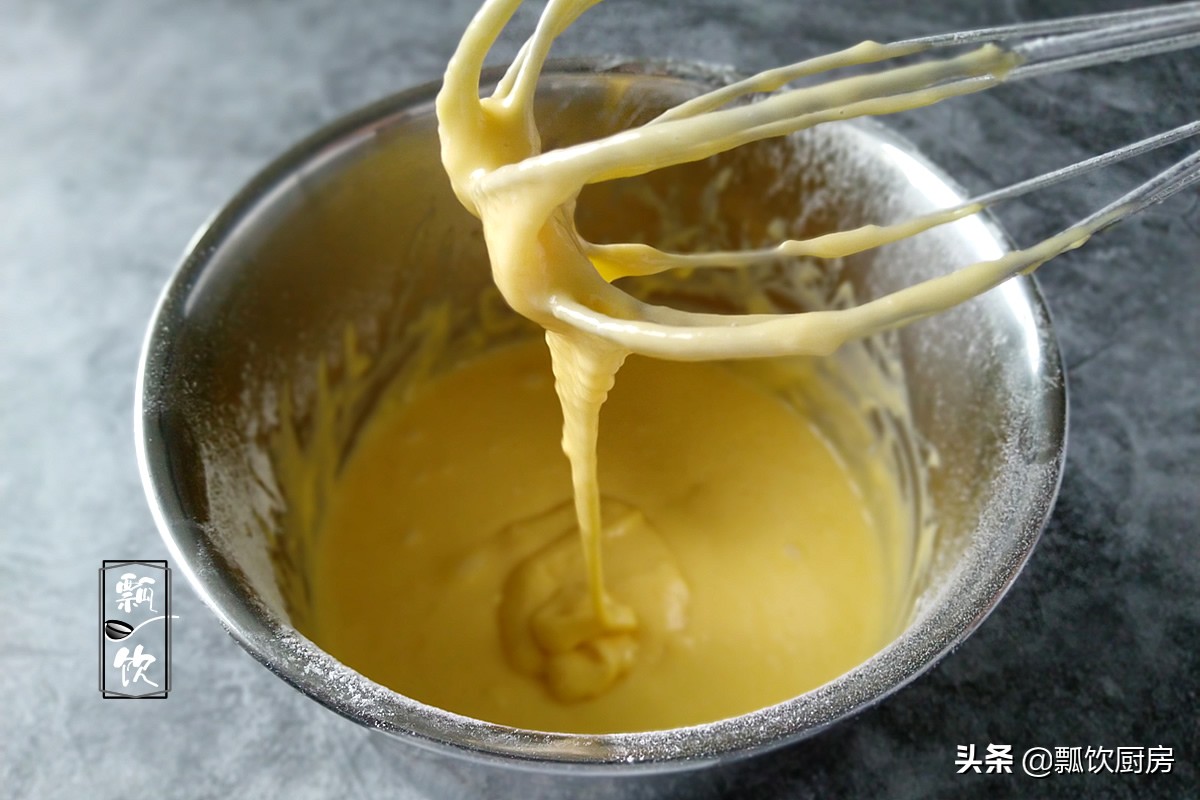 做好的蛋糕放凉容易塌陷,为什么做的蛋糕塌陷和不蓬松