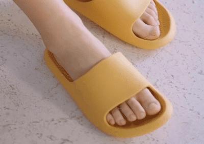 68w+销量爆款的「香蕉船」拖鞋！居家舒适防滑、出街时尚百搭