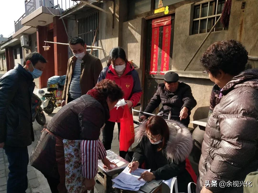 志愿者化身快递员,志愿者化身配送员