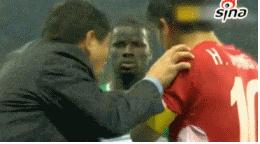 足坛搞笑名场面照片,足坛球星萌娃搞笑瞬间