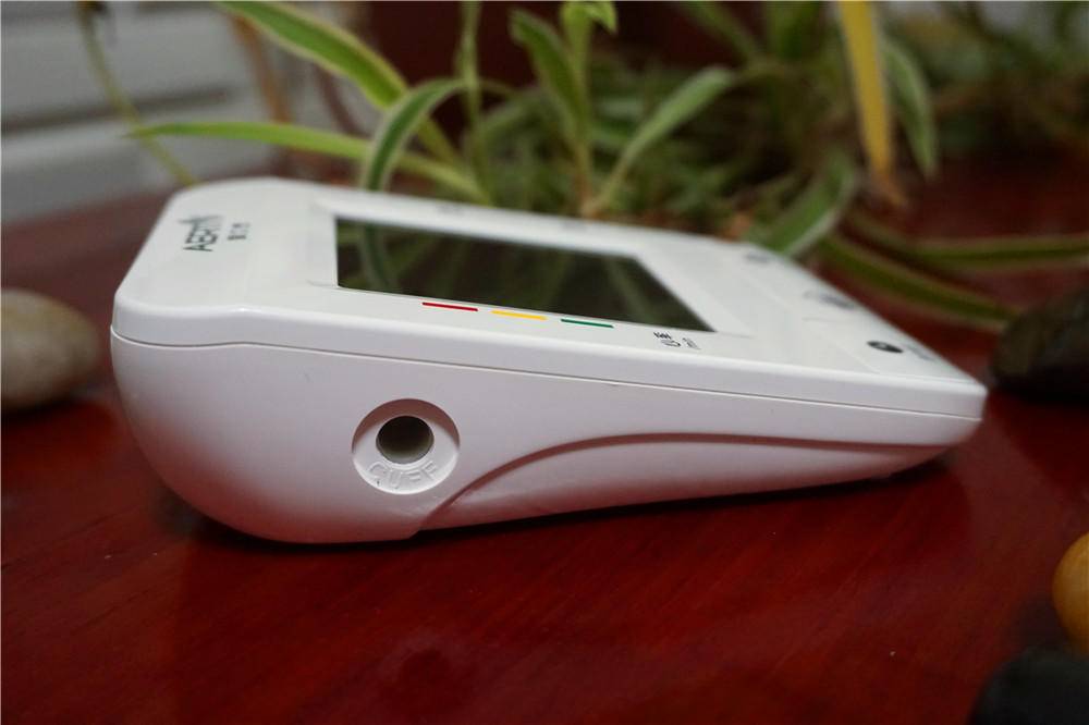 长坤手臂式智能电子血压计,爱尔泰血氧仪