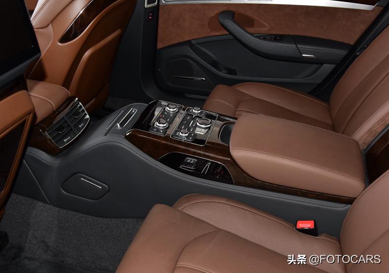 a8lw12奥迪2023款落地价,奥迪a8lw122006款