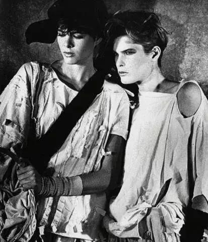 川久保玲年轻时的照片,川久保玲经典作品