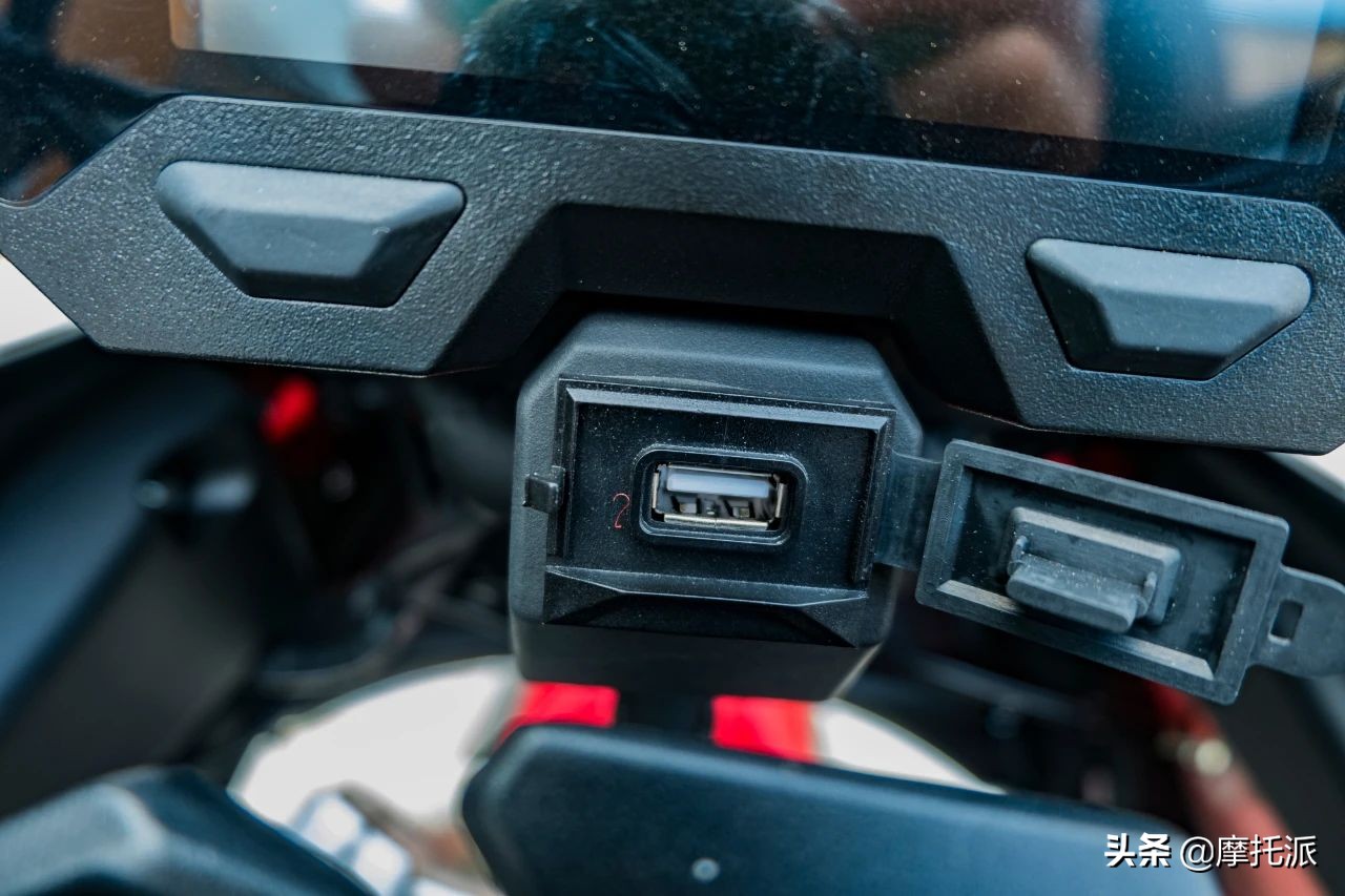 无极500ds和贝纳利502哪个好,无极500ds2019款与2021款区别