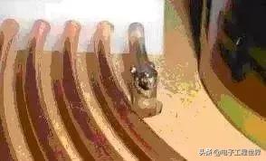 特斯拉线圈diy原理图讲解,如何自制简易特斯拉线圈