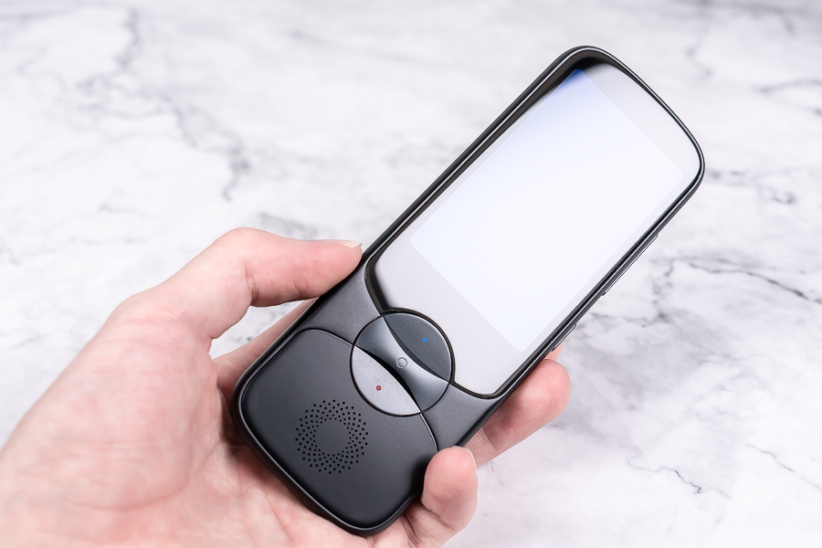 不懂外语也不怕语音同步翻译,科大讯飞翻译机3代2代区别