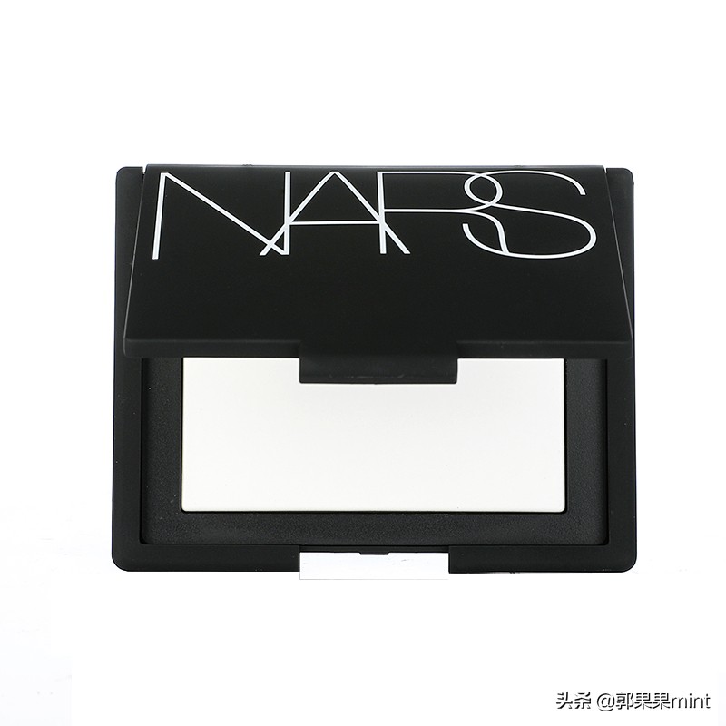 夏天适合裸妆的控油粉饼,夏季美白粉饼控油不脱妆