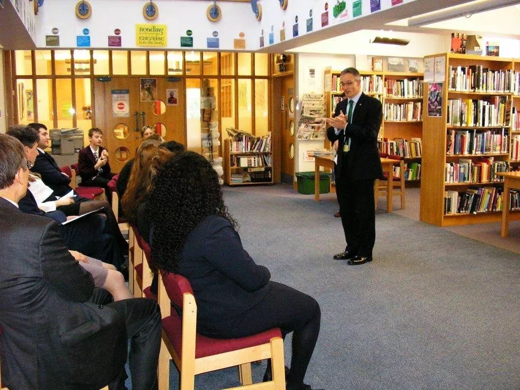 浼︽暒鐨囧澶у瀛﹂櫌浠嬬粛,浼︽暒鐨囧澶у