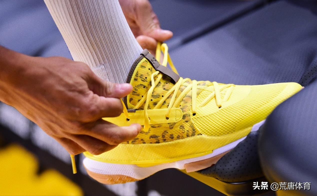 最强nba詹姆斯装备,詹姆斯戴黑面罩是哪一场比赛