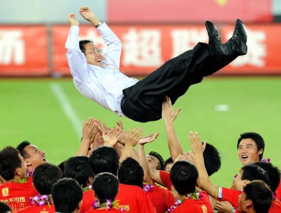 恒大给中国足球带来什么变化,恒大给中国足球带来了什么变化呢