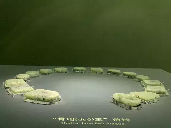 爱马仕腰带用了十年,真正的爱马仕腰带是缝上的吗