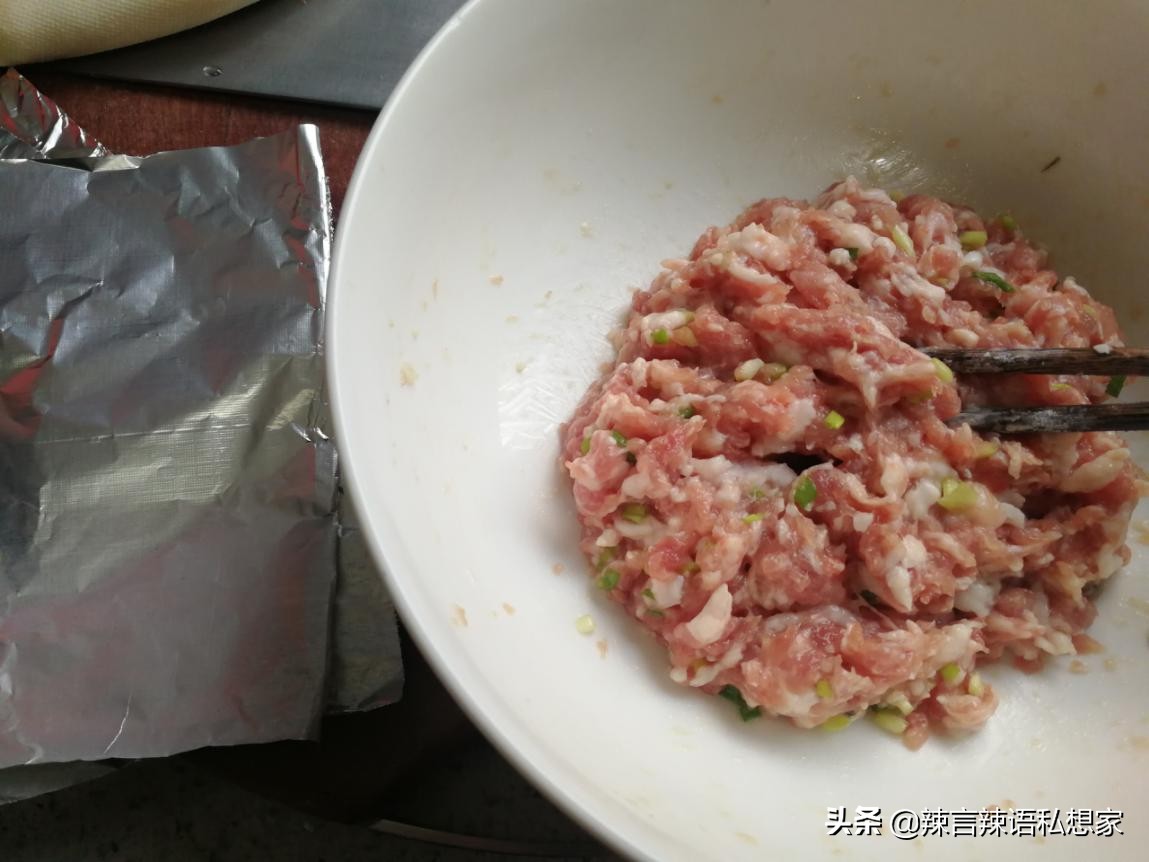 不用锡纸和肠衣自己在家做火腿肠,在家怎么自制火腿肠没有肠衣