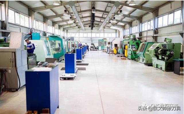 做数控技术员有没有前途,数控技术进厂工资