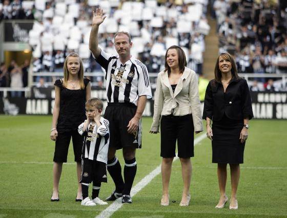 英超95-96赛季阿兰希勒在哪个队,阿兰希勒评英超第23轮最佳阵