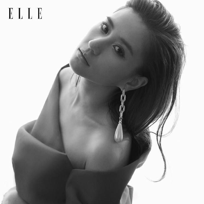 何超莲和明星谁有钱,何超莲秦岚